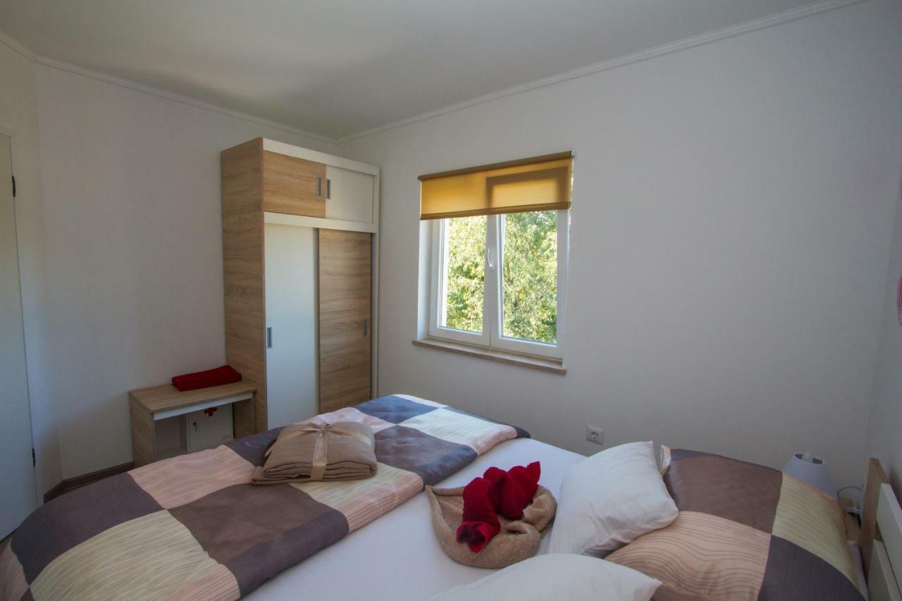 Apartment Krista Tinjan 外观 照片